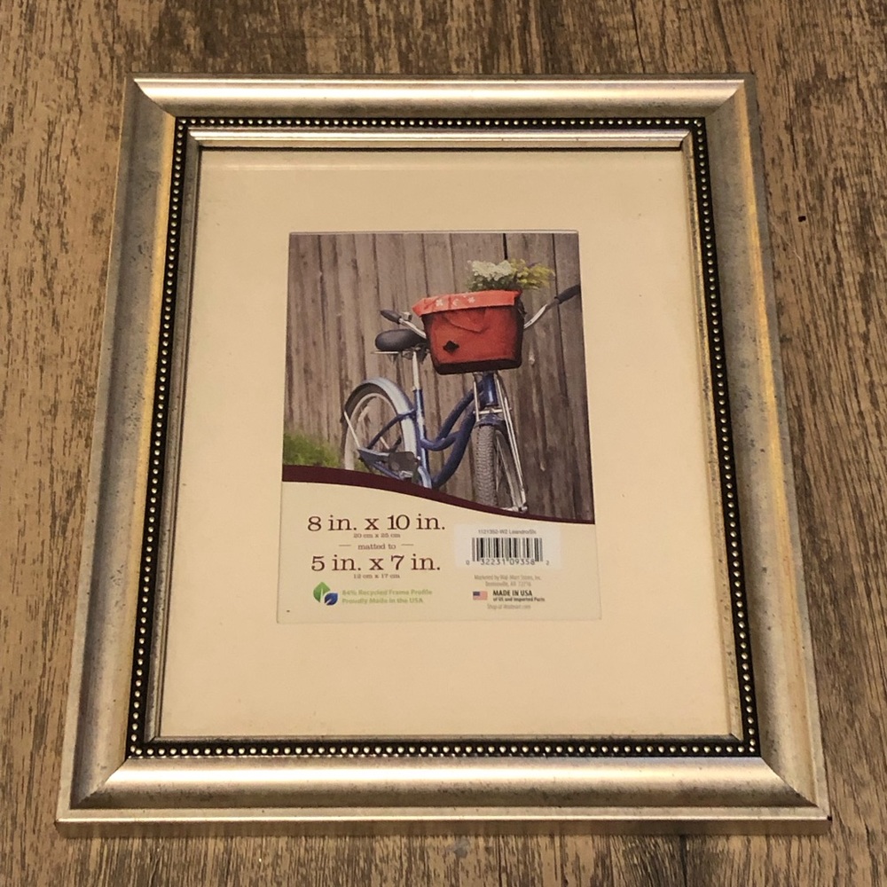 NEW 8x10 Picture Frame